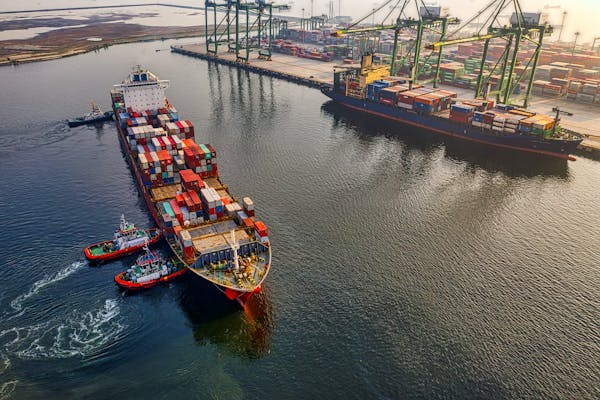 Tariffs vs. Free Trade: Who Really Wins in 2025?